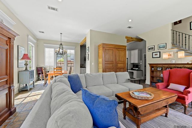 3231 Woodland Ridge Blvd, Baton Rouge, LA 70817