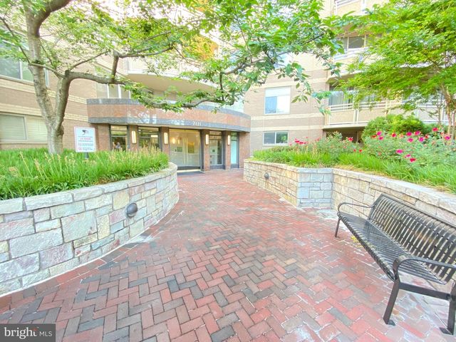 7111 WOODMONT AVE #103, Bethesda, MD 20815