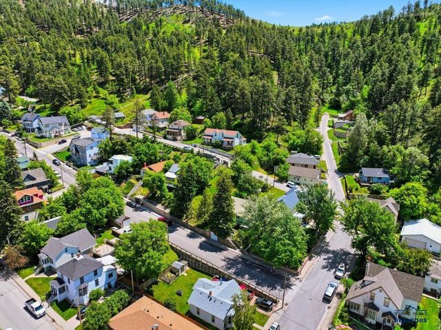 8 JEFFERSON, Deadwood, SD 57732