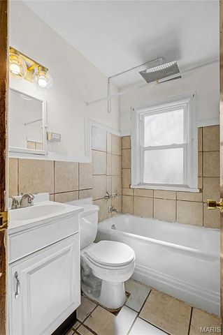 8710 Ezra Drive, St Louis, MO 63114