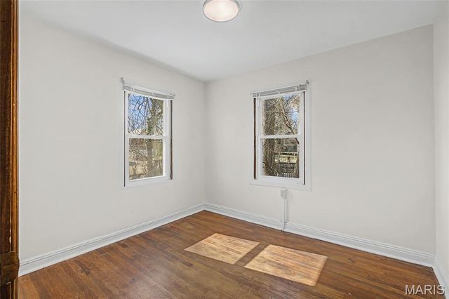 8710 Ezra Drive, St Louis, MO 63114