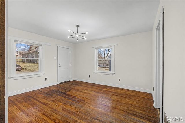 8710 Ezra Drive, St Louis, MO 63114