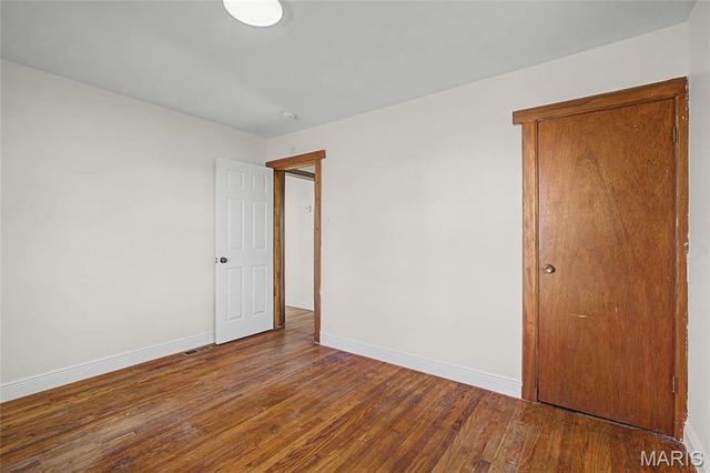 8710 Ezra Drive, St Louis, MO 63114