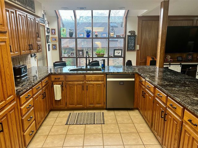 3834 Lucena Court, Grand Prairie, TX 75052