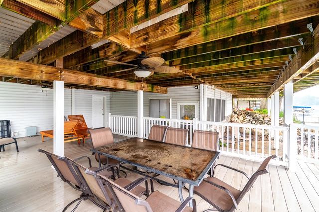 720 Ln 800 Snow Lake, Fremont, IN 46737