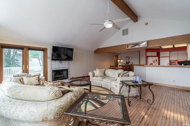 720 Ln 800 Snow Lake, Fremont, IN 46737