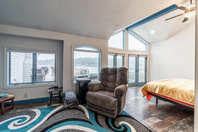 720 Ln 800 Snow Lake, Fremont, IN 46737