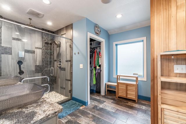 720 Ln 800 Snow Lake, Fremont, IN 46737