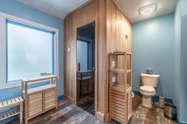 720 Ln 800 Snow Lake, Fremont, IN 46737