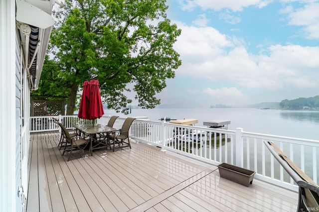 720 Ln 800 Snow Lake, Fremont, IN 46737