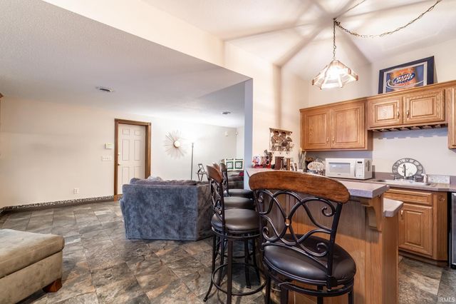 720 Ln 800 Snow Lake, Fremont, IN 46737