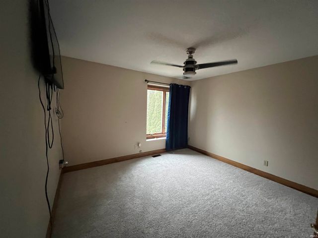 720 Ln 800 Snow Lake, Fremont, IN 46737