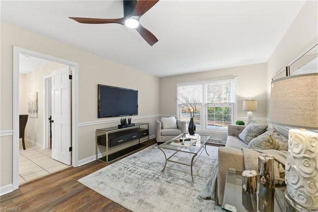 1027 Branchwood Drive, Kernersville, NC 27284