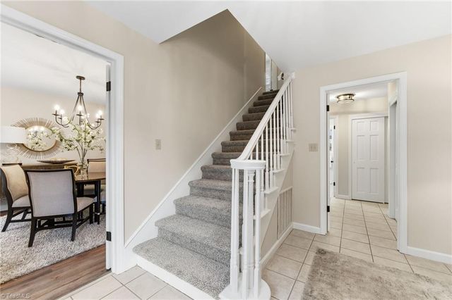 1027 Branchwood Drive, Kernersville, NC 27284