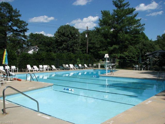 1027 Branchwood Drive, Kernersville, NC 27284