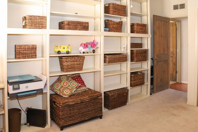 1013 Guadalupe Del Prado Street NW, Albuquerque, NM 87107