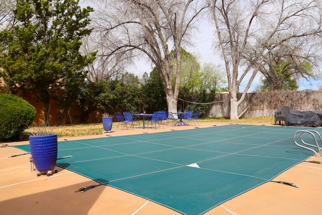 1013 Guadalupe Del Prado Street NW, Albuquerque, NM 87107