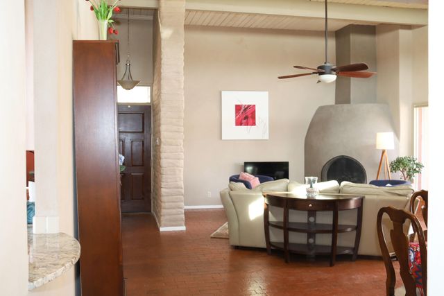 1013 Guadalupe Del Prado Street NW, Albuquerque, NM 87107