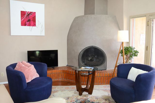 1013 Guadalupe Del Prado Street NW, Albuquerque, NM 87107