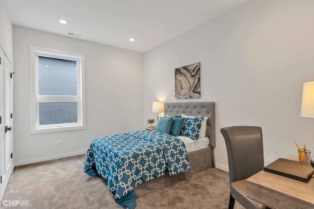 5434 S Michigan Avenue 2, Chicago, IL 60615