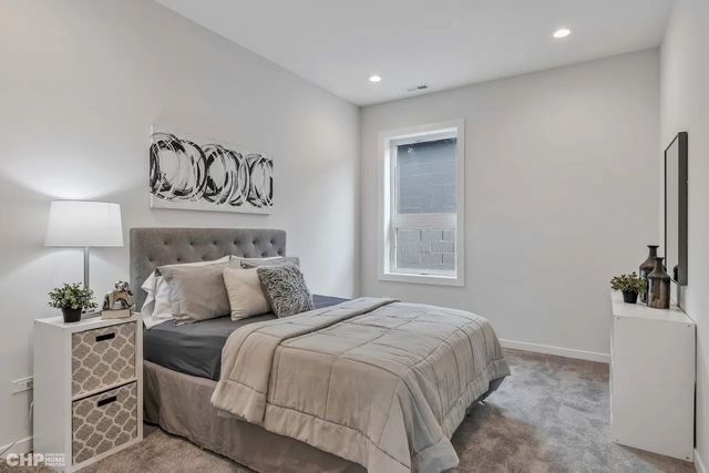 5434 S Michigan Avenue 2, Chicago, IL 60615