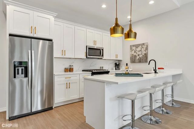 5434 S Michigan Avenue 2, Chicago, IL 60615