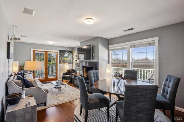 1180 Monticello Rd, Napa, CA 94558