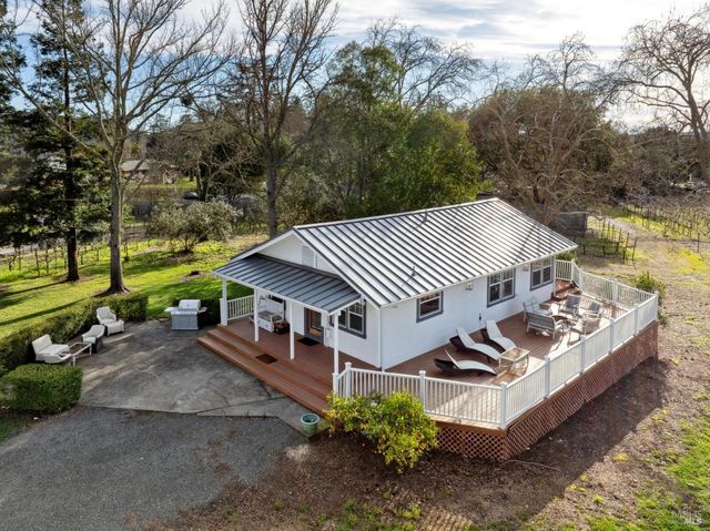 1180 Monticello Rd, Napa, CA 94558