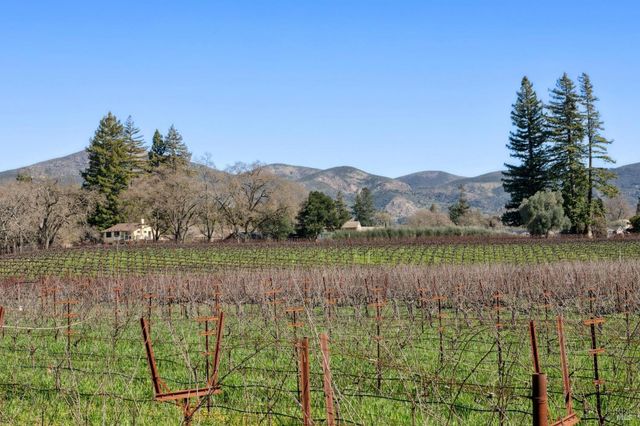 1180 Monticello Rd, Napa, CA 94558