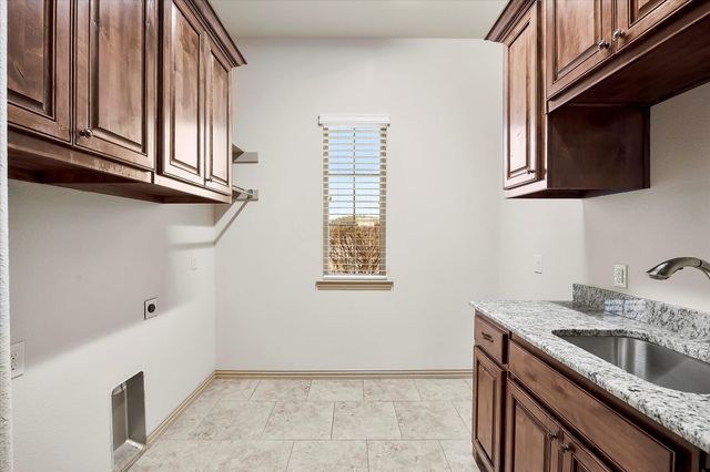 11143 Hancock Avenue, Talty, TX 75126