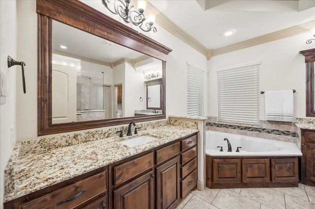 11143 Hancock Avenue, Talty, TX 75126