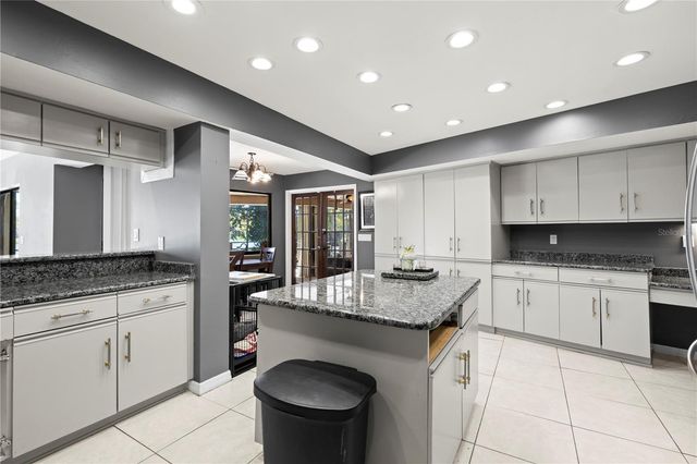 14947 LAKE FOREST DRIVE, Lutz, FL 33559