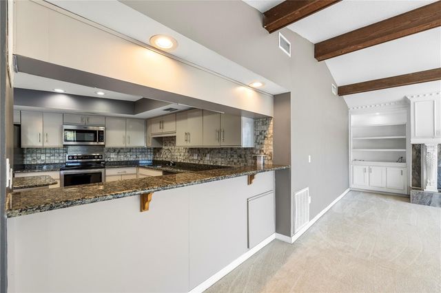 14947 LAKE FOREST DRIVE, Lutz, FL 33559