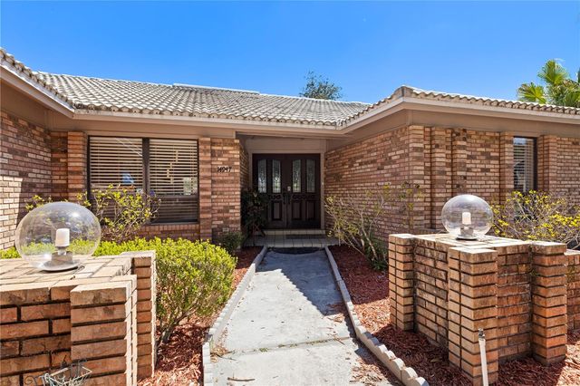 14947 LAKE FOREST DRIVE, Lutz, FL 33559