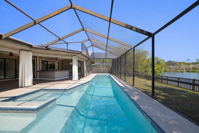 14947 LAKE FOREST DRIVE, Lutz, FL 33559