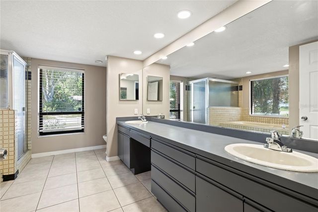 14947 LAKE FOREST DRIVE, Lutz, FL 33559