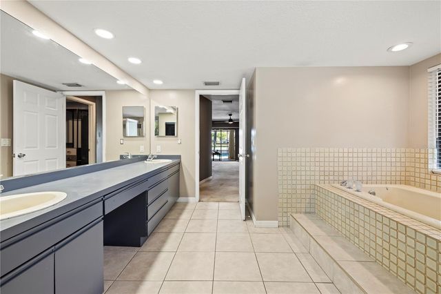 14947 LAKE FOREST DRIVE, Lutz, FL 33559