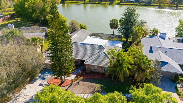 14947 LAKE FOREST DRIVE, Lutz, FL 33559