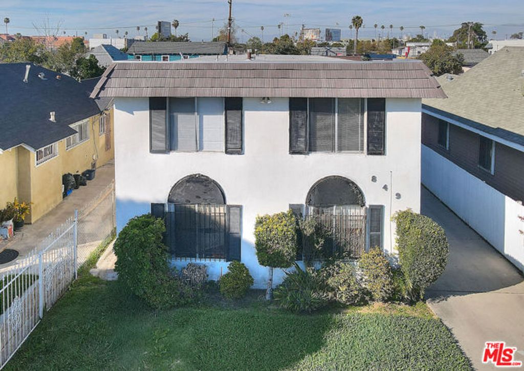 849 W 73rd Street, Los Angeles, CA 90044