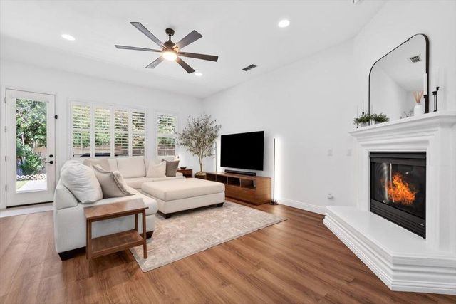 9001 Virginia Fife Way, Elk Grove, CA 95624