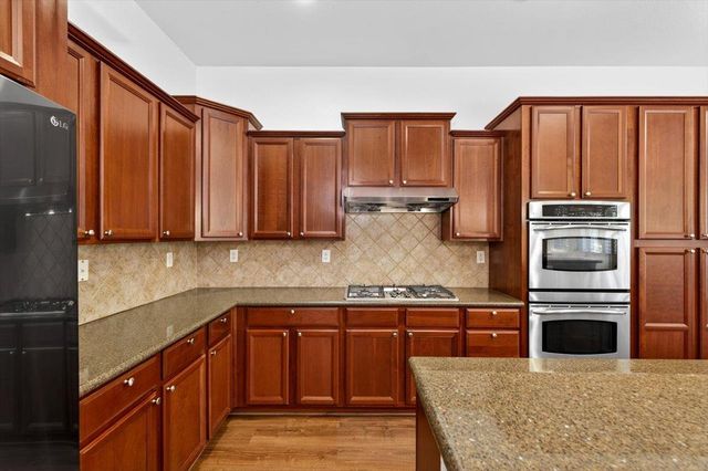 9001 Virginia Fife Way, Elk Grove, CA 95624