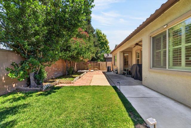 9001 Virginia Fife Way, Elk Grove, CA 95624