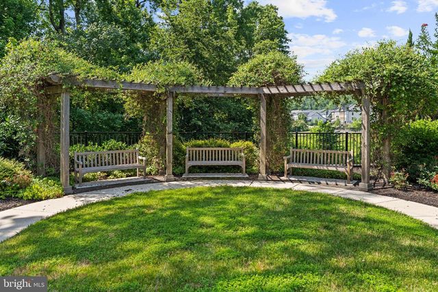 7774 BELVALE DR, Alexandria, VA 22315