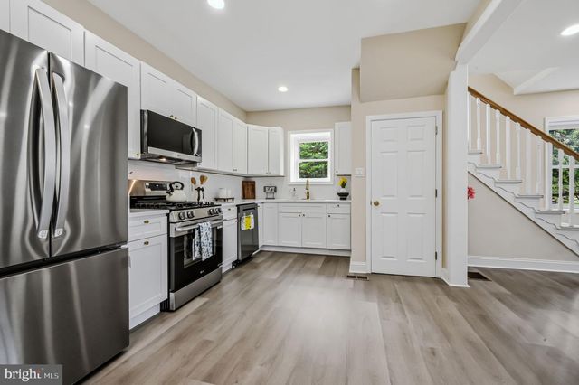 109 CLEVELAND AVE, Talleyville, DE 19803