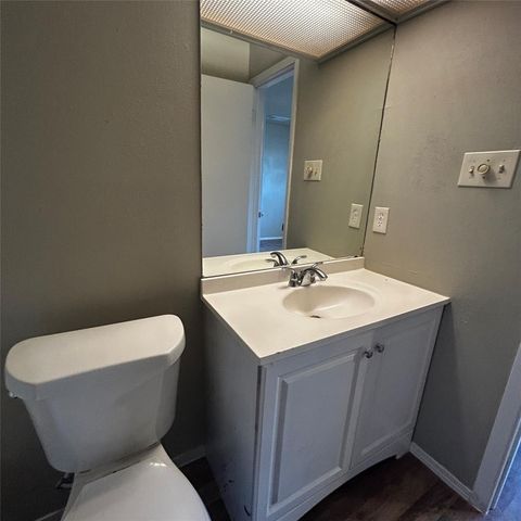 6603 Deatonhill DR B, Austin, TX 78745