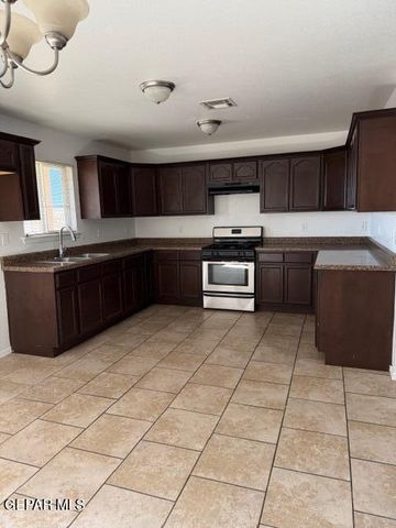 1591 Hartsdale Drive A, El Paso, TX 79928