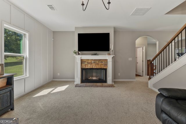 1612 Dennis Smith Road, Pine Mountain, GA 31822