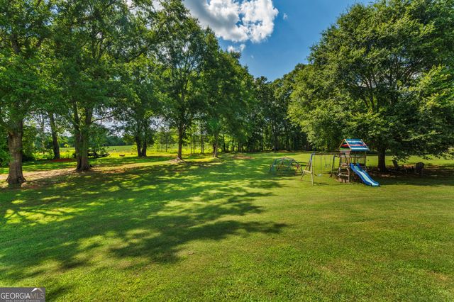 1612 Dennis Smith Road, Pine Mountain, GA 31822