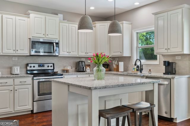 1612 Dennis Smith Road, Pine Mountain, GA 31822