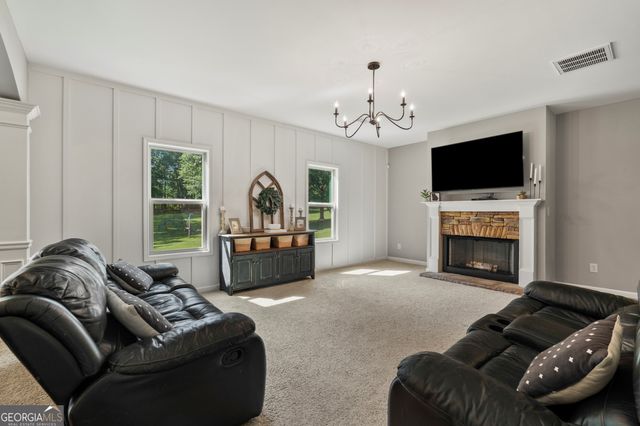 1612 Dennis Smith Road, Pine Mountain, GA 31822